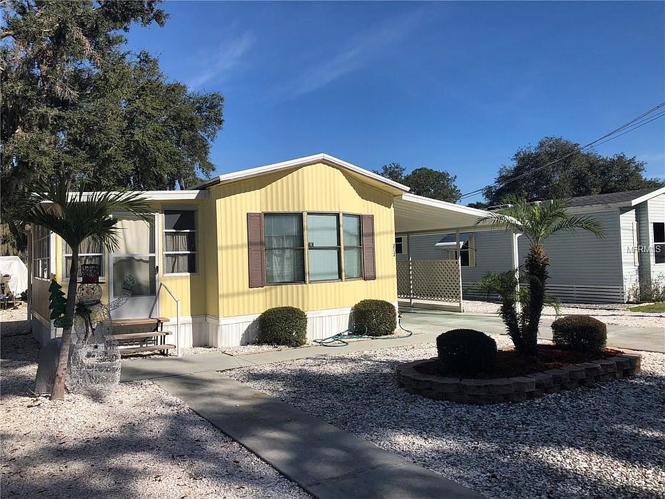 1st image of 202 Sunset Dr