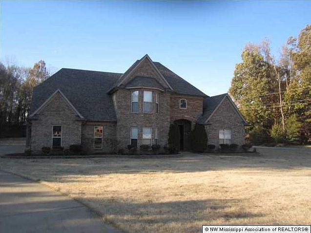 1st image of 3401 Woodland Trce