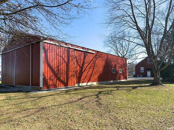 3rd image of 1340 N Saint Johns Rd