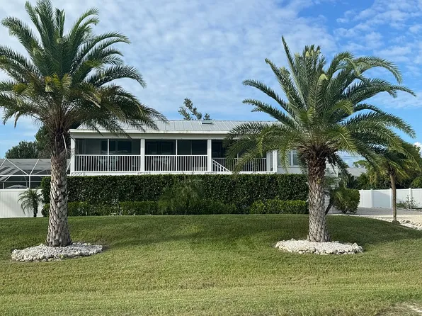 5866 Tahiti Dr, Bokeelia, FL 33922