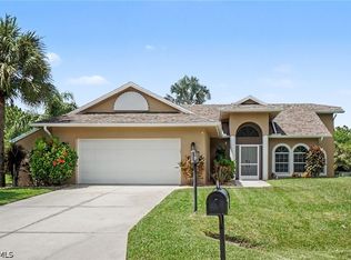 405 Poinsettia Ave, Lehigh Acres, FL 33972