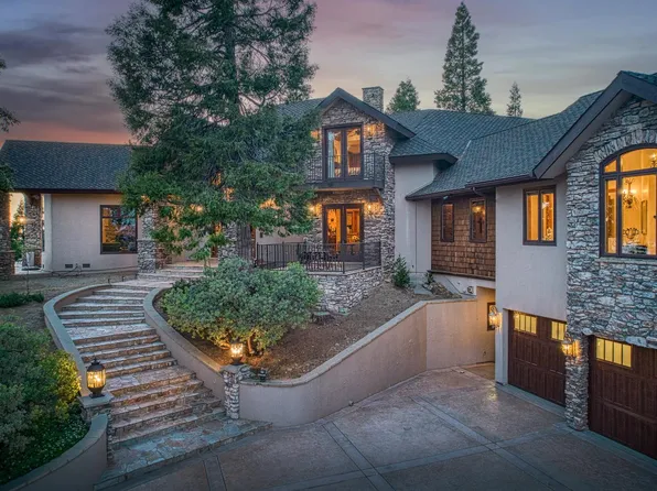 42555 Bretz Point Ln, Shaver Lake, CA 93664