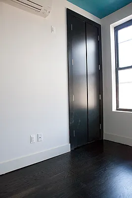 Rented by P Management | media 4