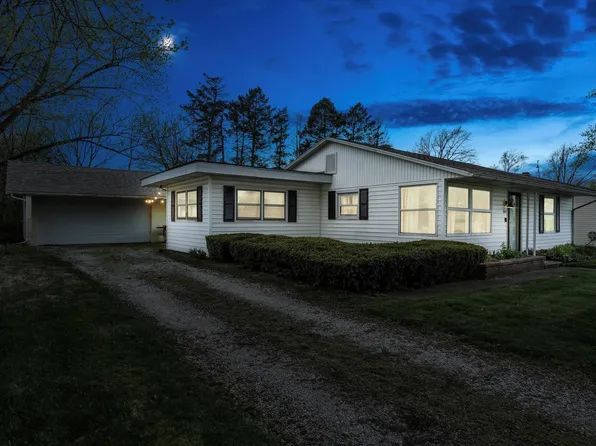209 N Jon St, New Carlisle, IN 46552