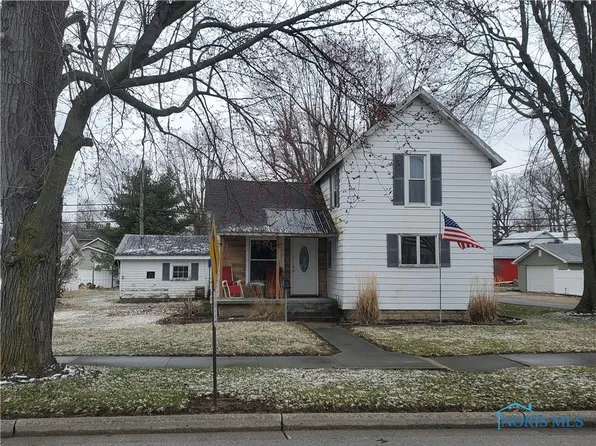 725 Marseilles Ave, Upper Sandusky, OH 43351