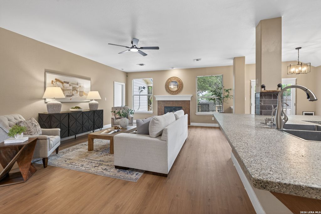1640 Sunstone Cir, New Braunfels, TX - View 5
