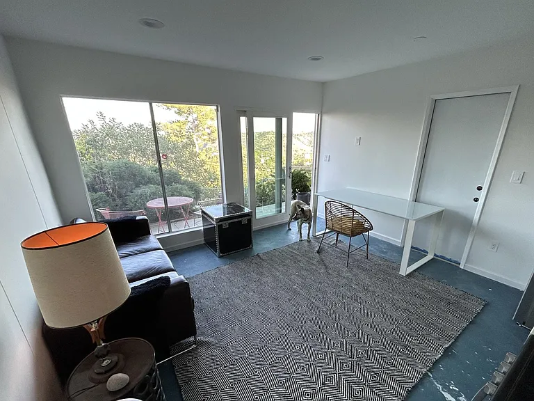 700 Lark Ct #B — Photo 6