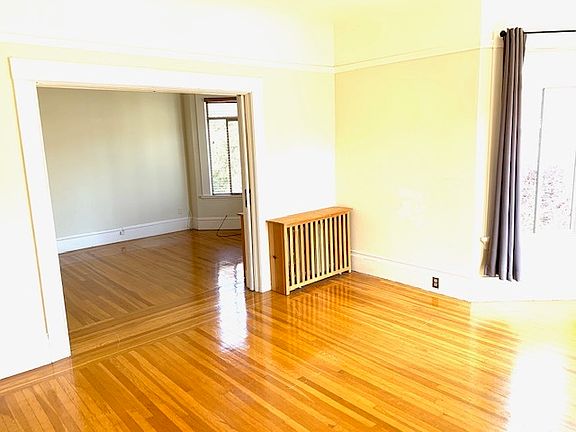 4th image of 12 Carl St #12