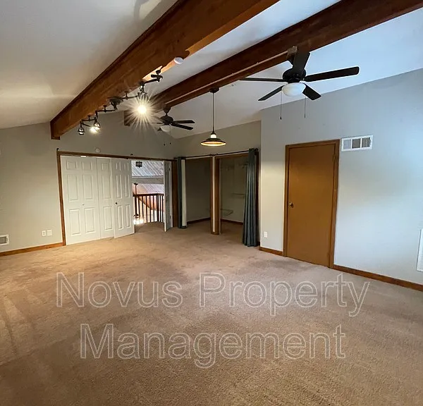 5095 Cumberland Ct — Photo 11