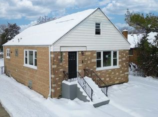 2926 Prairie Ave, Brookfield, IL 60513