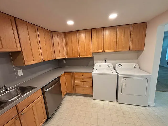 14007 Greenwood Ave N — Photo 11