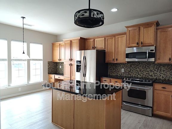 4th image of 26467 Sandpiper Ct