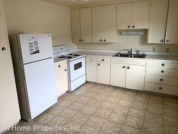 5th image of 810 NW 23rd St #4894331