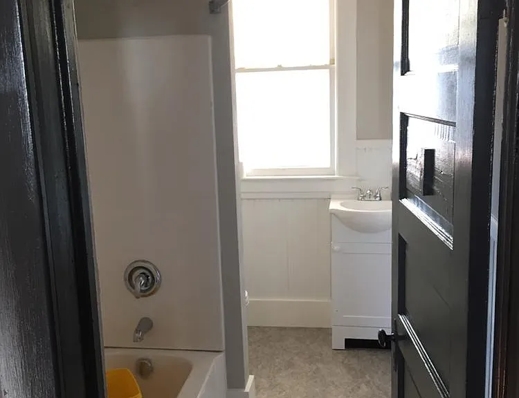 710 Marshall Ave SW — Photo 12