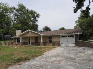 38 S Chantilly Rd, Moscow Mills, MO 63362