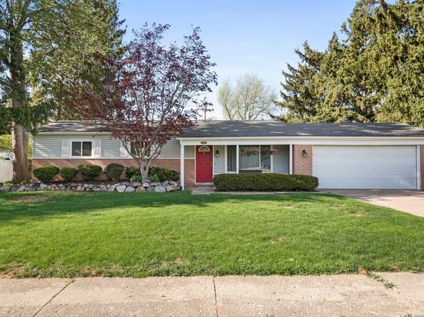 5874 Thornaby Dr, Waterford, MI 48329