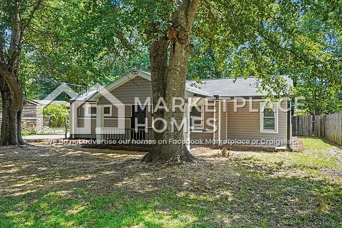 6538 Voyles Dr — Photo 3