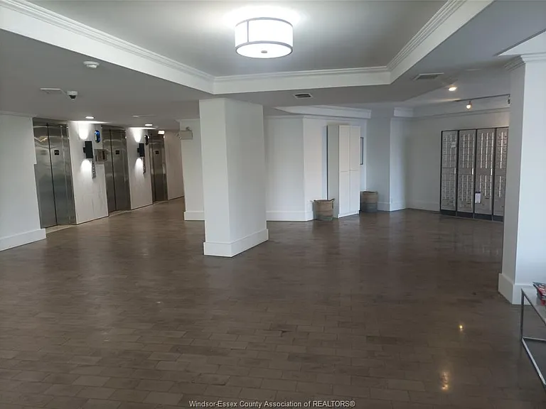 111 Riverside Dr E #808 — Photo 15
