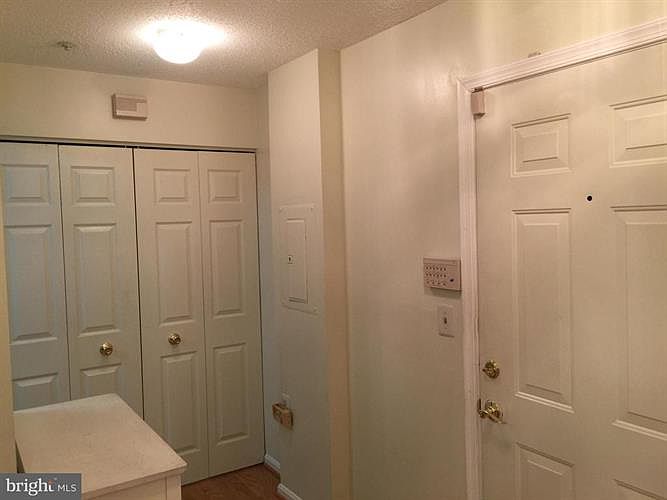 1st image of 10018 Vanderbilt Cir APT 4-12