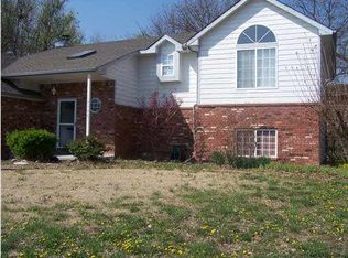 2107 Malcolm St, Wichita, KS 67208