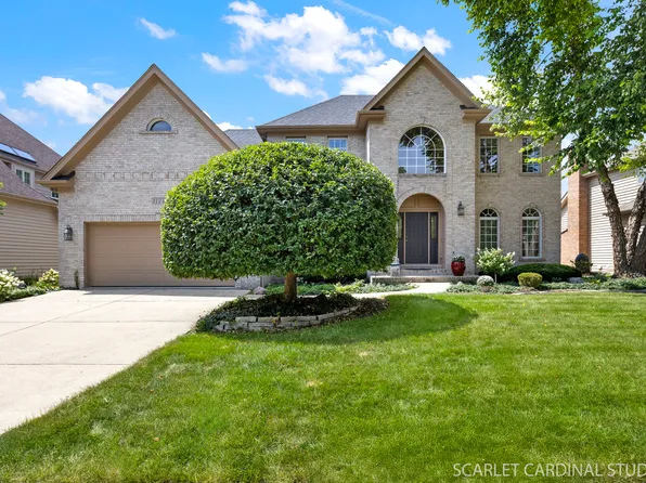 2124 Leverenz Rd, Naperville, IL 60564