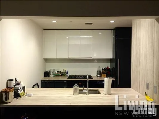 Rented by Living New York | media 1