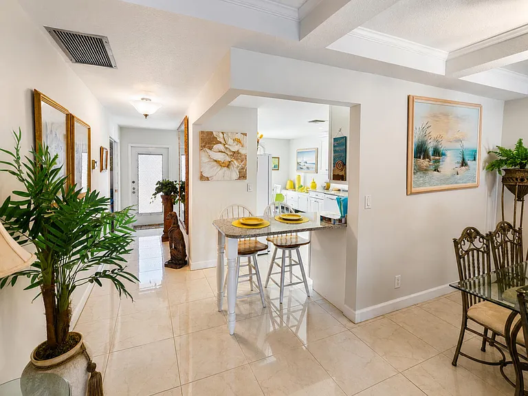 1440 NW 20th Ave #104 — Photo 3