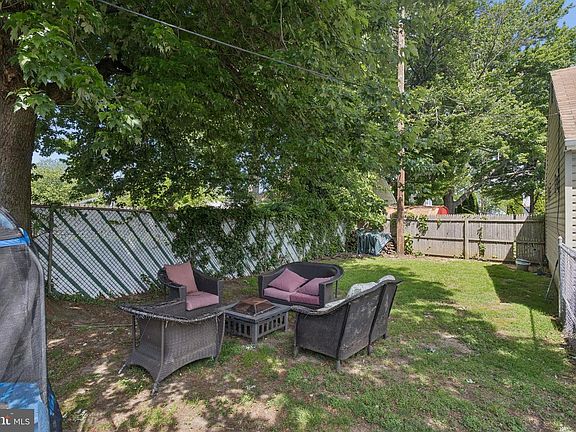 4th image of 335 E Browning Rd