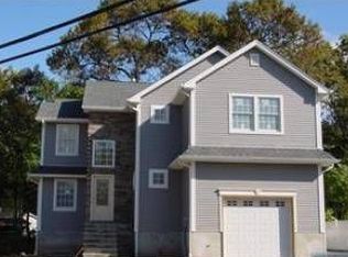 68 Rochelle Ave, Rochelle Park, NJ 07662