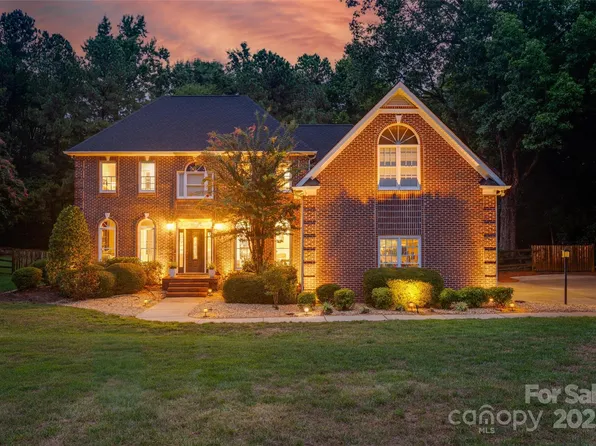 1311 Big Rock Ct, Fort Mill, SC 29708
