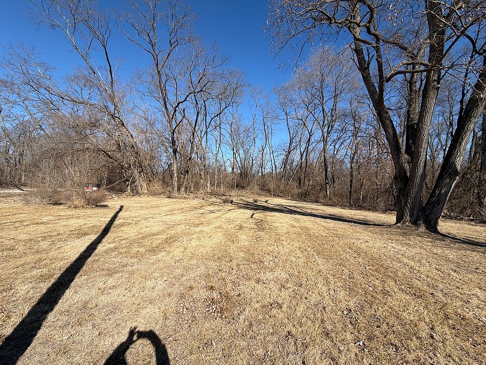 2nd image of 601 May St