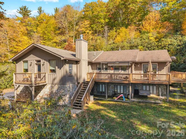 573 Watauga St, Newland, NC 28657