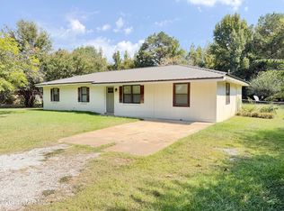 1173 Casey Ln, Columbus, MS 39702