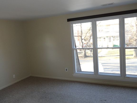 VIEW OF LIVINGROOM ENTERING UNIT