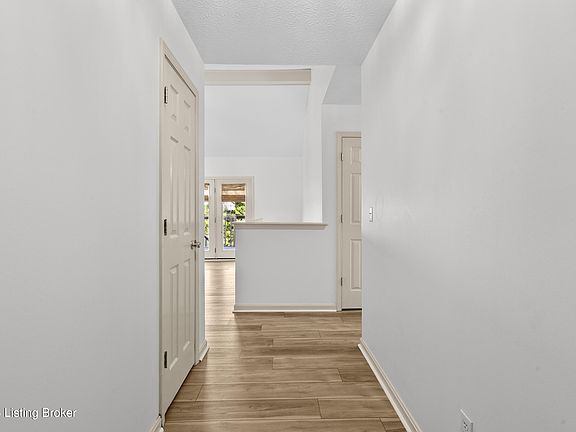 5th image of 244 Meadow Lake Dr
