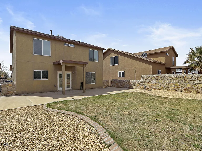 2240 Decamp Point Pl — Photo 37