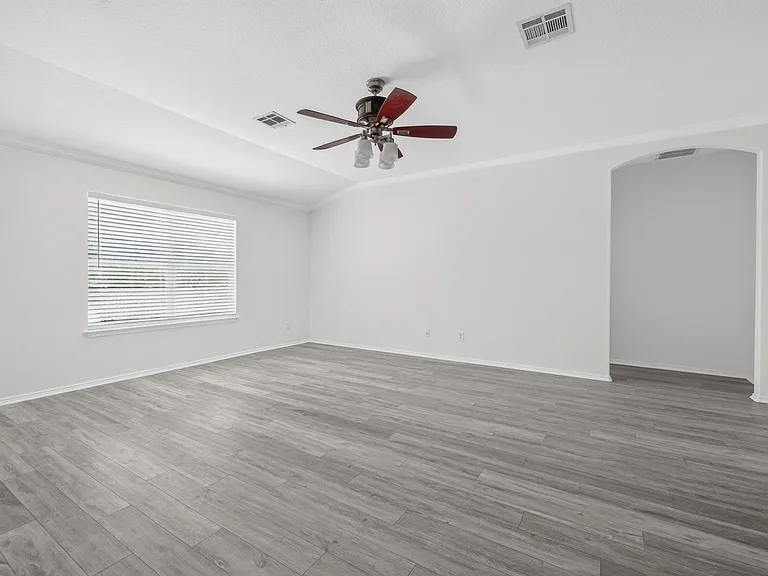 315 Waterlily Way — Photo 13
