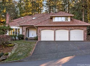 2022 Ridgewood Rd, Lake Oswego, OR 97034