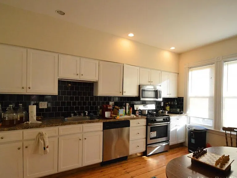 30 Circuit St #3 — Photo 2
