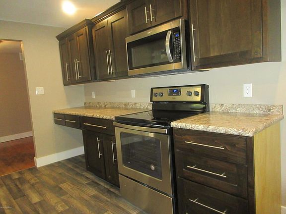 4th image of 2110 Melody Dr