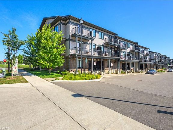 3rd image of 12 Wheat Ln
