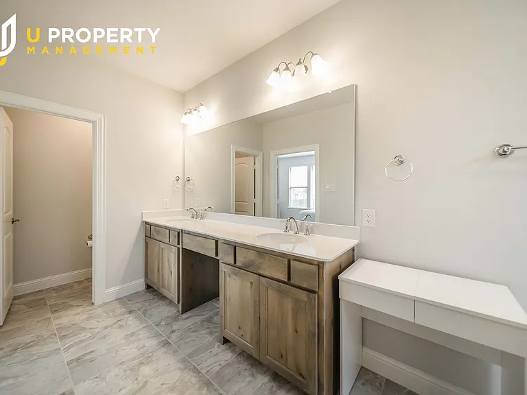 3902 Aventino Ct — Photo 25