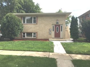 1672 Tanglewood Ave #2, Hanover Park, IL 60133