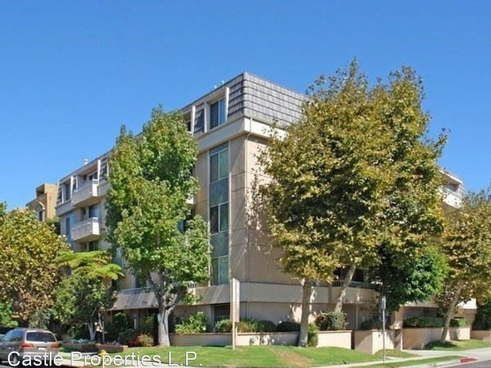 1st image of 3344 Castle Heights Ave #309