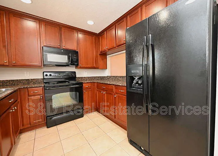 5360 River Rock Rd — Photo 7