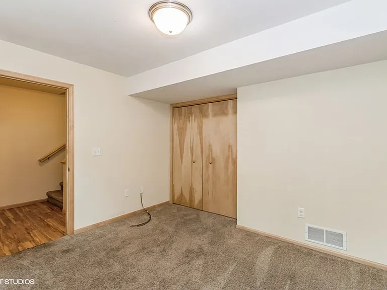 901 Scott Park Dr — Photo 23