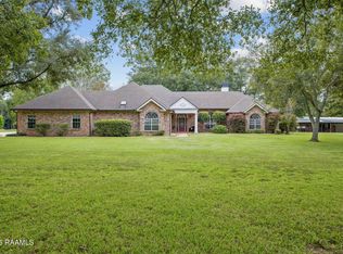 313 Lepinay Rd, Lafayette, LA 70508