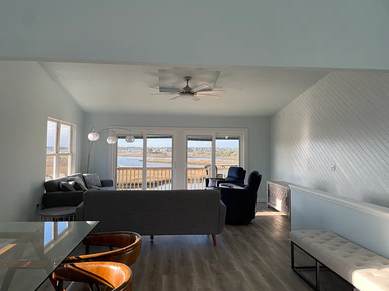 703 S Topsail Dr — Photo 5