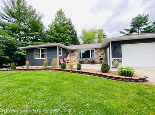 4724 Northern Heights Dr, Perrinton, MI 48871