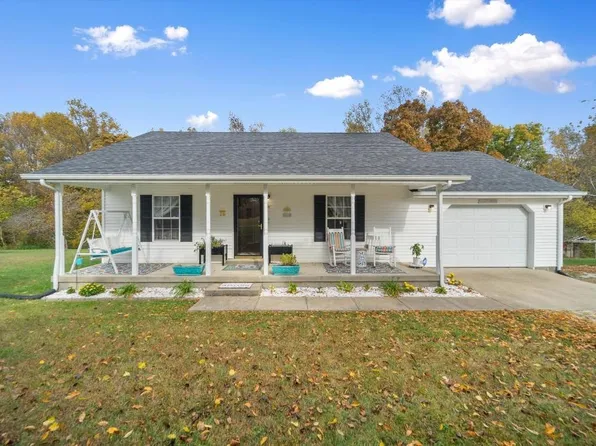 111 Oak Forest Rd, Scottsville, KY 42164